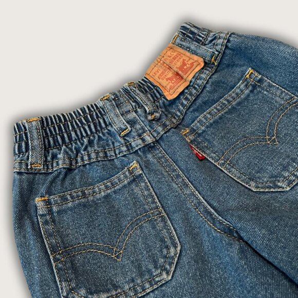 Vintage Levi's Denim Shorts - Picture 3 of 3